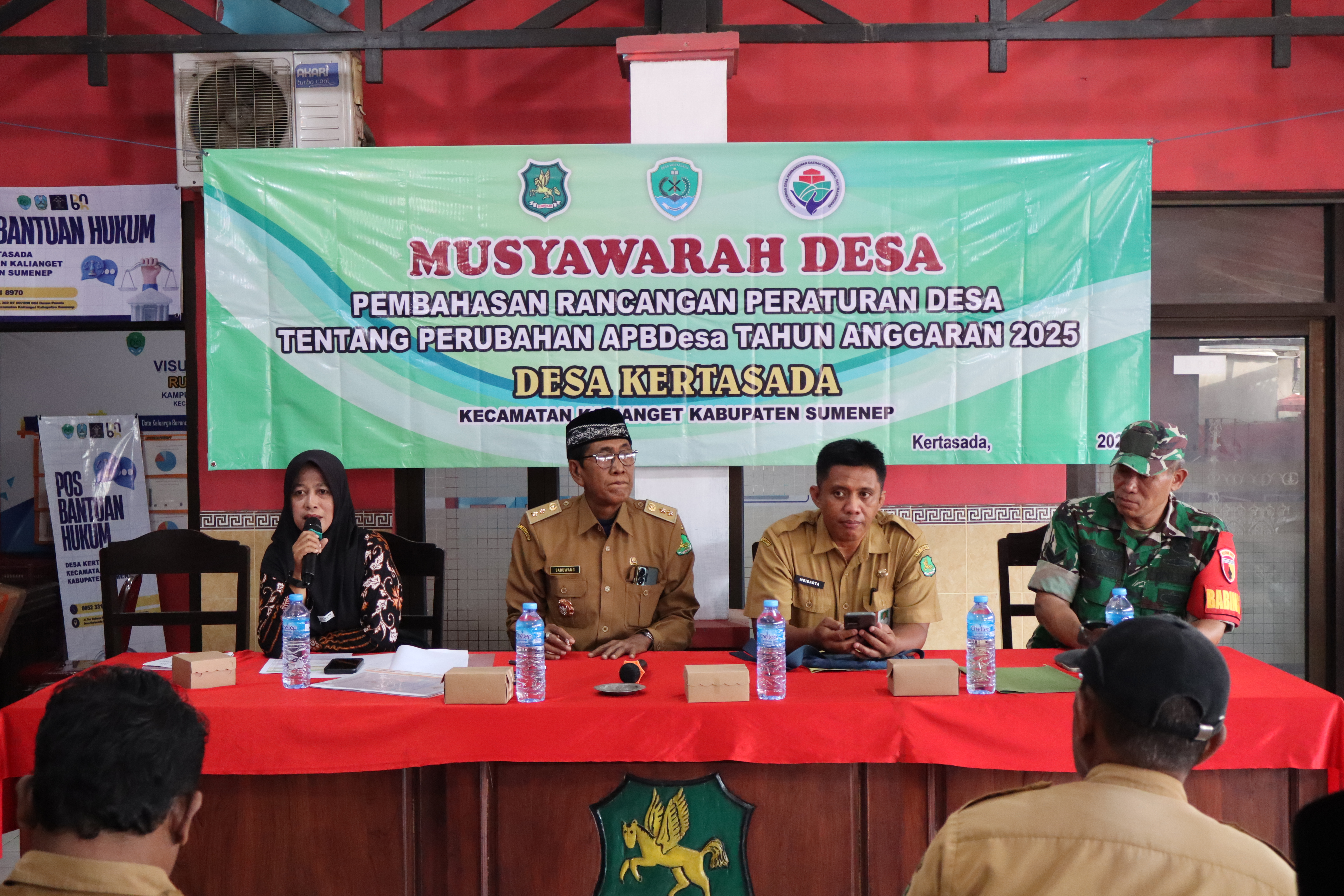 MUSYAWARAH DESA PEMBAHASAN RANCANGAN PERATURAN DESA TENTANG PERUBAHAN APBDes TAHUN ANGGARAN 2025 DESA KERTASADA